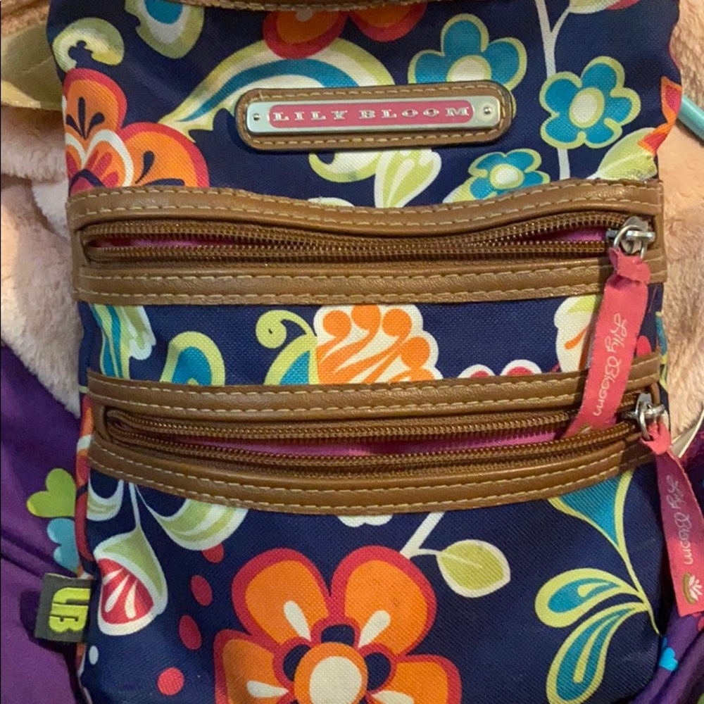 A nice side purse